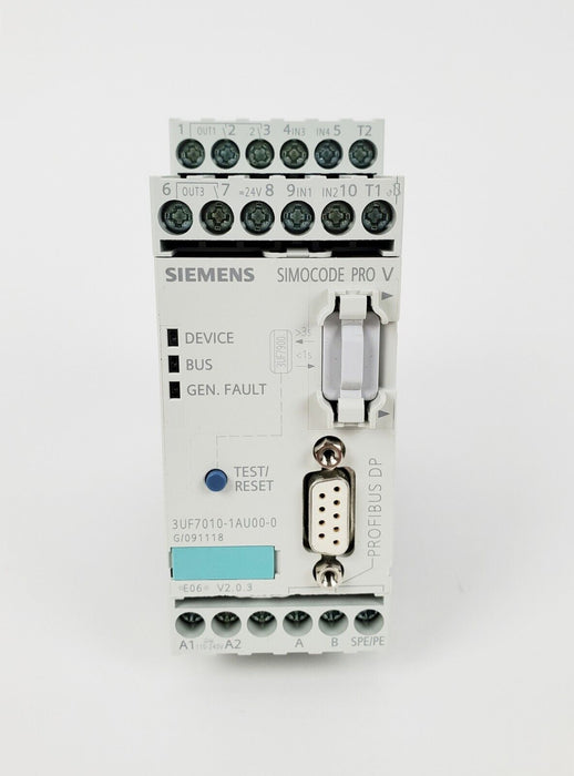 Siemens 3UF7010-1AU00-0 SIMOCODE Pro V Motor Control Unit